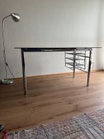 Toller Metall-Glas Schreibtisch für Retro vibes zu verkaufen München - Schwabing-West Vorschau