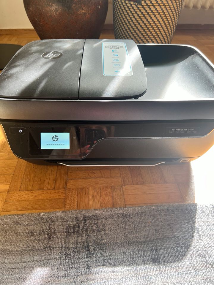 HP OfficeJet 3830 Drucker (inkl. Handy und WLAN Funktion) in München