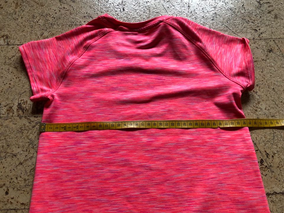 ❤️ H&M Mädchen Sport Shirt Gr.128 134 140 Neon rosa in Nürnberg (Mittelfr)