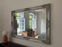 Großer Spiegel | quadratisch | Shabby chic | vintage | Verzierung Berlin - Wilmersdorf Vorschau