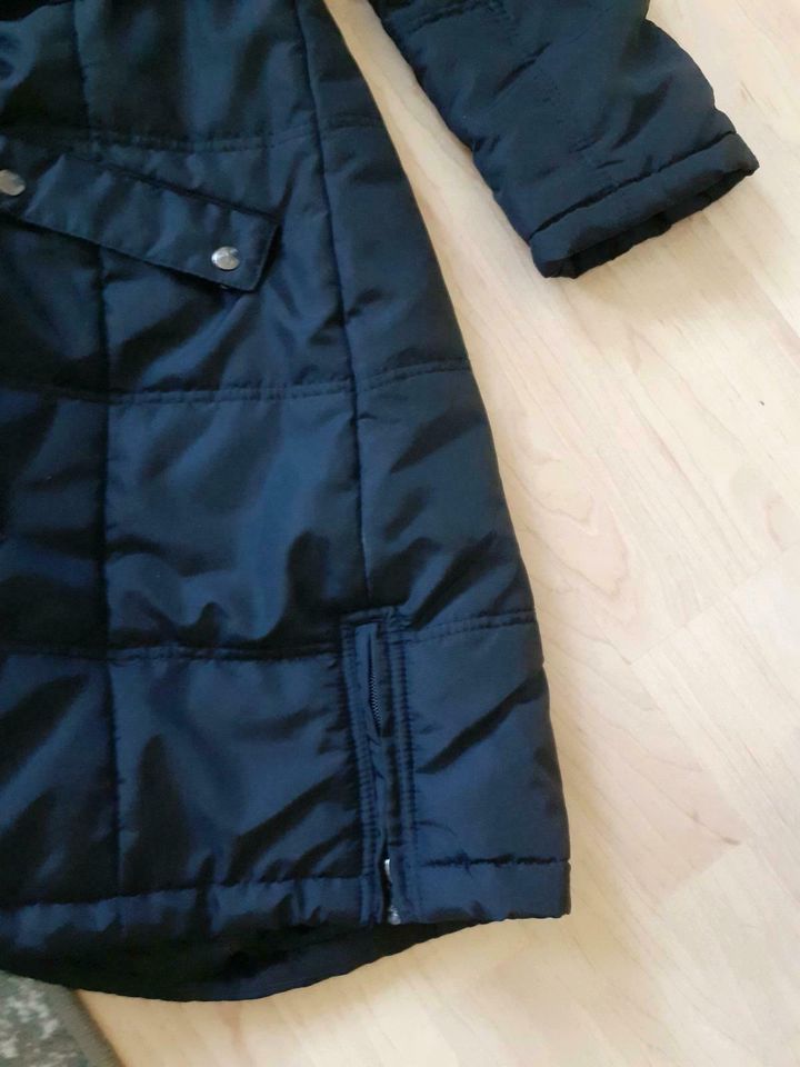 Tolle Winterjacke ☃️ Gr. 42 schwarz in Oebisfelde-Weferlingen