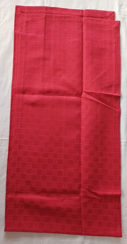 Tischläufer rubin rot 40 x 170 NEU in Amerang