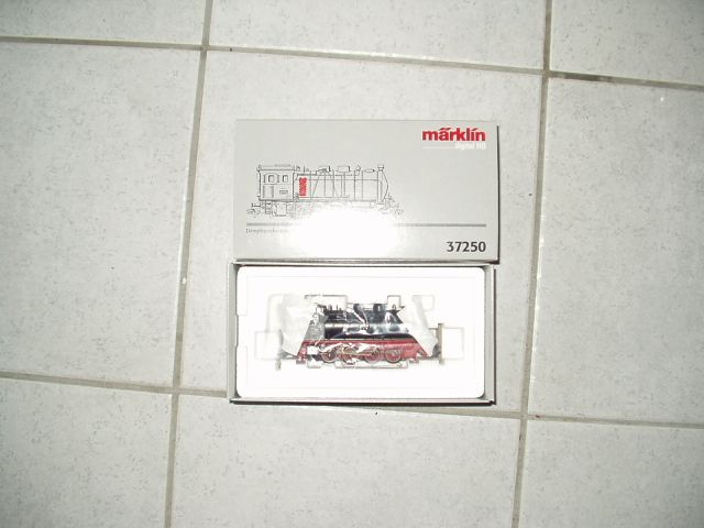 Märklin HO neu digital 37250 Dampfspeicher-Lok mit.3 Kipploren in Bad Homburg