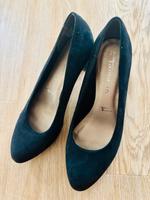 Schwarze Pumps, Tamaris, Gr. 39 Berlin - Karlshorst Vorschau