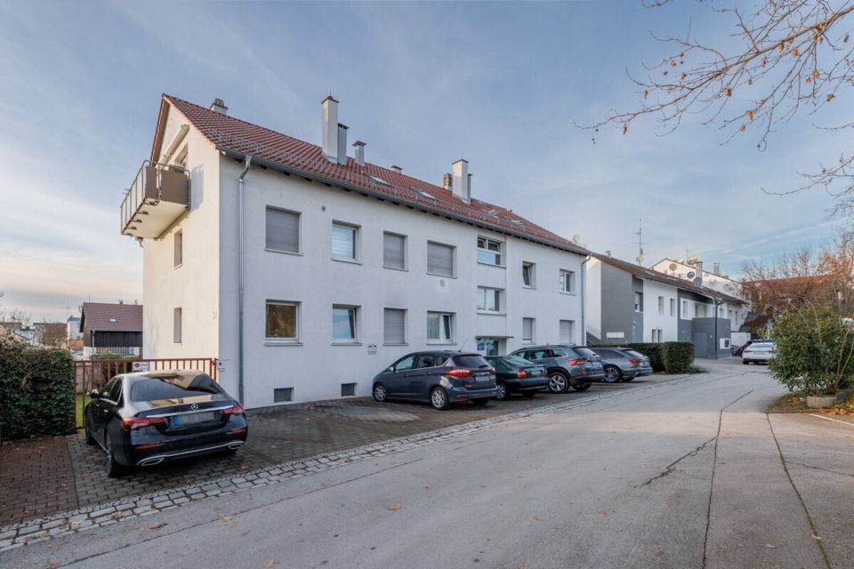 3-Zimmer-Wohnung + 1 weiteres Zimmer | Heizung v. 2018 | Tageslichtbad | Küche | Neue Fenster (2022) in Stuttgart