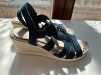 Sandalen in blau Größe 39 Nordrhein-Westfalen - Linnich Vorschau