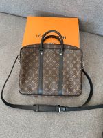 Louis Vuitton Voyager Monogram Canvas ( Rechnung) Brandenburg - Tantow Vorschau