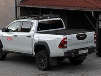 Toyota Hilux Pick up  Ladeflächenabdeckung Persenning Nordrhein-Westfalen - Kevelaer Vorschau