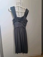 Asos Abendkleid Cocktailkleid Abiball Ballkleid grau Gr. 40 Bayern - Walpertskirchen Vorschau