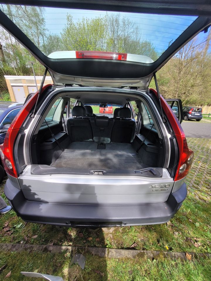 Volvo XC90 D5 Automatik 7-Sitzer in Wuppertal