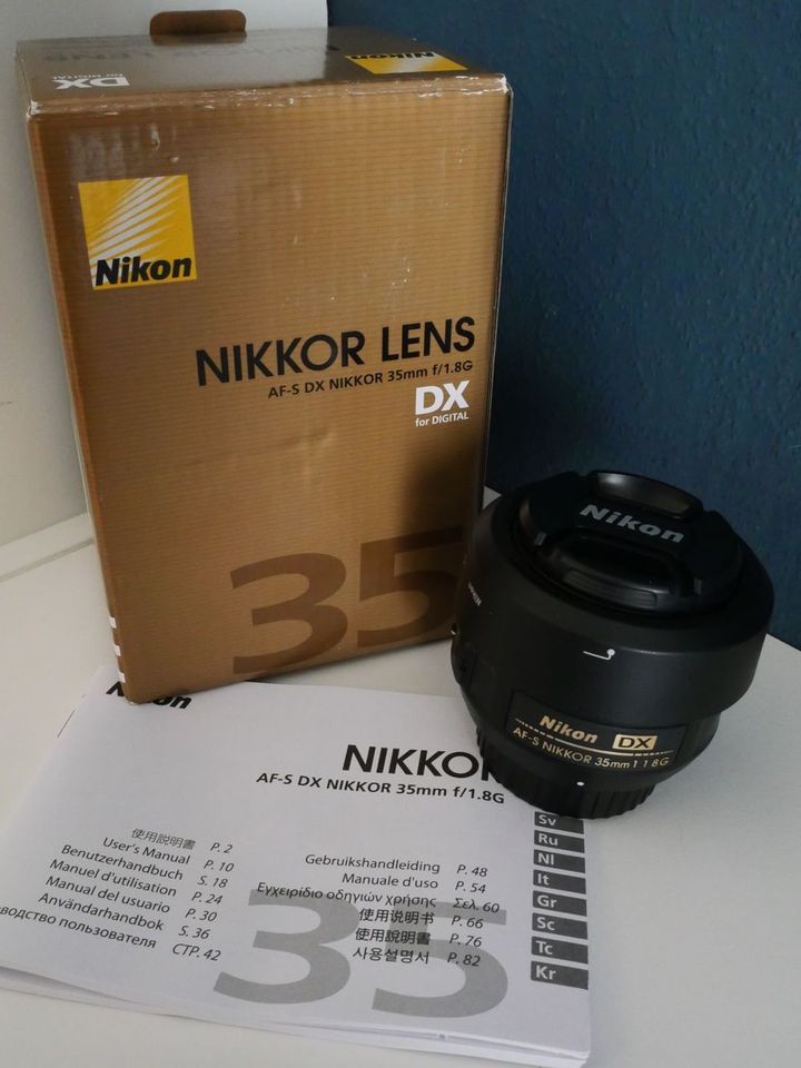 Nikon D5200 Set mit 18-55mm + 5 Akkus + Tasche + Buch in Soltau