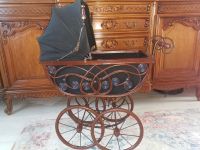 Puppenwagen antik Braun Schwarz Holz Korb Alt Kinderwagen Wagen Bochum - Bochum-Wattenscheid Vorschau