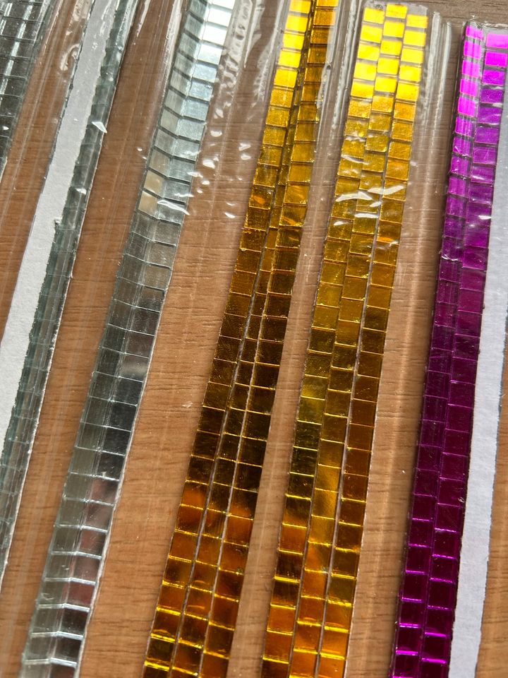 Bordüre selbstklebend Spiegelglas bunt basteln deko in Nordrhein-Westfalen  - Herne, Basteln, Handarbeiten und Kunsthandwerk