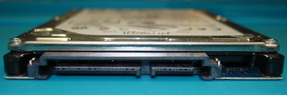 2,5" SATA 750GB Festplatte HDD Travelstar 7K750-750 für PS3 PS4 in Stadecken-Elsheim