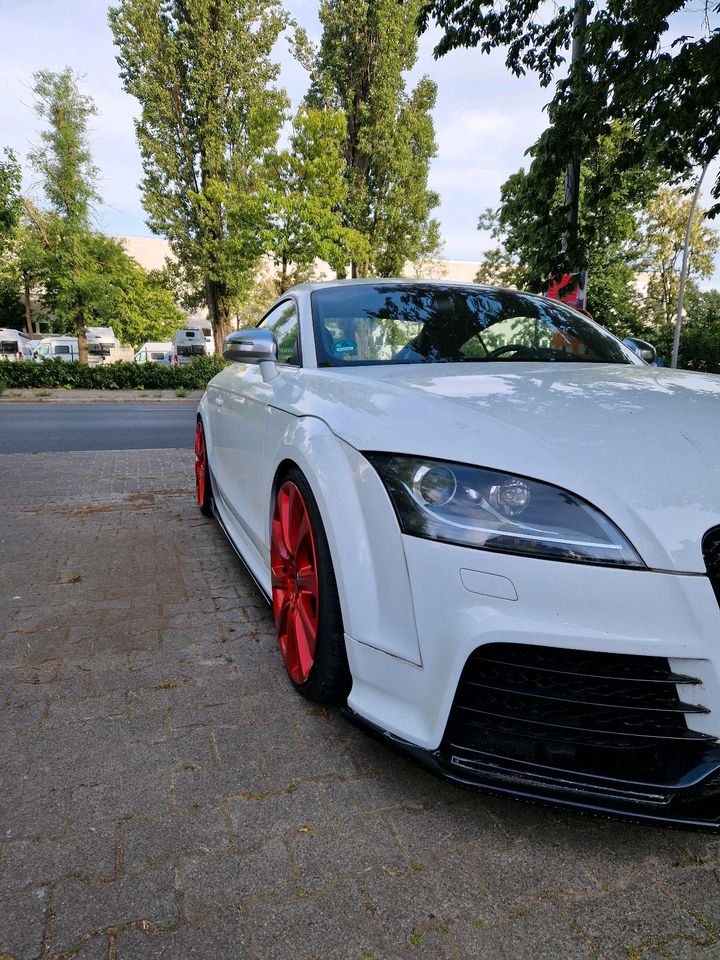 Audi TTs 8j RS TFSI Quattro Automatik Top Zustand in Berlin