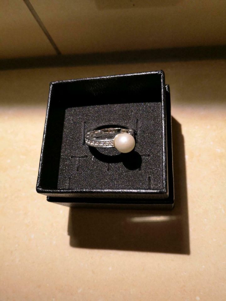 Thomas Sabo Ring Gr. 54 Zirkonia mit Perle 925 Silber top in Veitsbronn