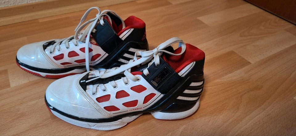 Adidas Schuhe Adizero Derrick Rose 2 in Sonthofen