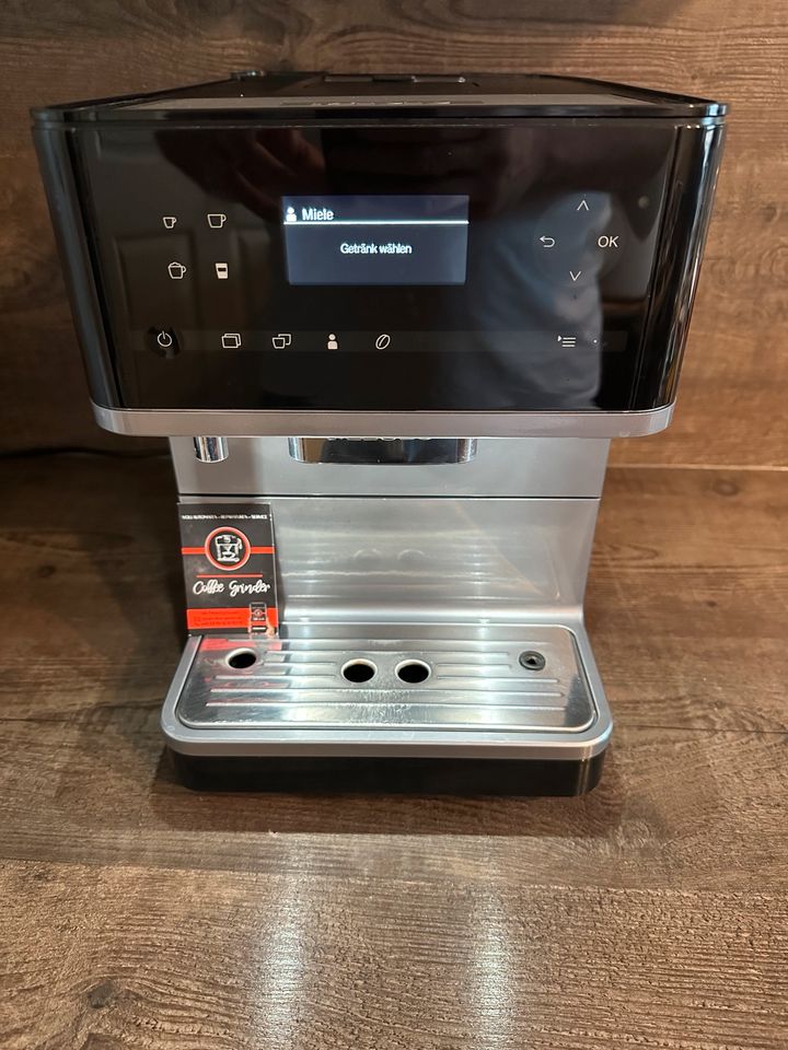 Miele CM6300 Kaffeevollautomat Gewährleistung in Hennigsdorf