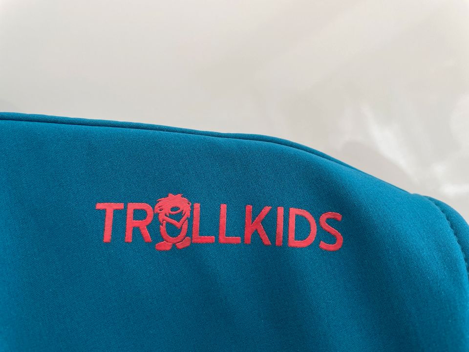 Trollkids Softshelljacke NEU 176 UVP 59,90 Petrol Lagerspuren in Sulzbach