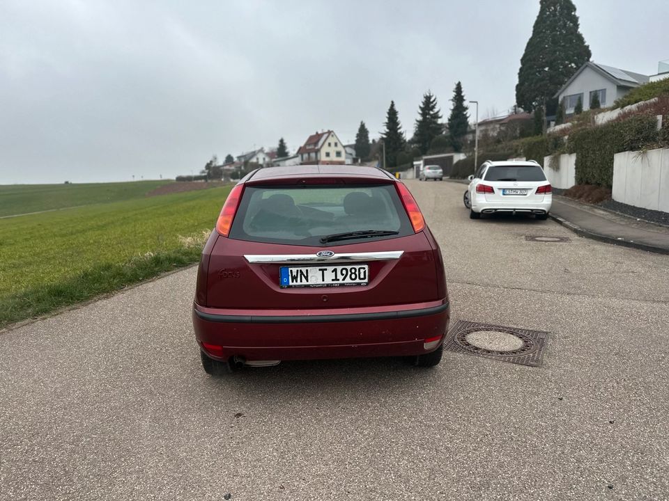 Ford Focus 1.6 Klima 2H TÜV Automatik fahrbereit in Allmersbach