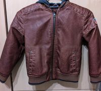 Tolle braune Kunstlederjacke 116 top Zustand c&a Baden-Württemberg - Wolfschlugen Vorschau