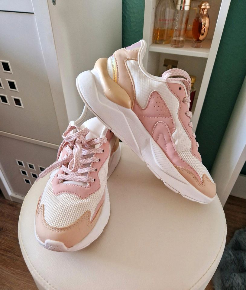 Sneaker Turnschuhe leicht rosa creme Gr. 37 primark in Lübeck