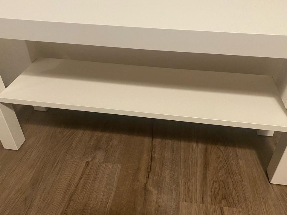 IKEA Fernsehtisch in München