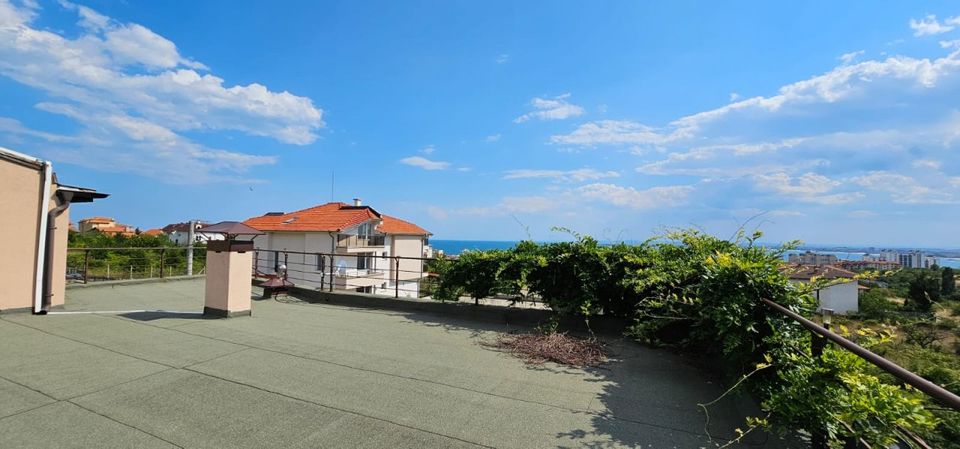 Einzigartiges Haus mit Panorama Dachterrasse und Meerblick in Sveti Vlas Bulgarien in Steißlingen