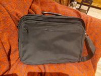 Laptop Tasche/ Umhängetasche, Stoff, schwarz,  30x40 Nordrhein-Westfalen - Bergisch Gladbach Vorschau