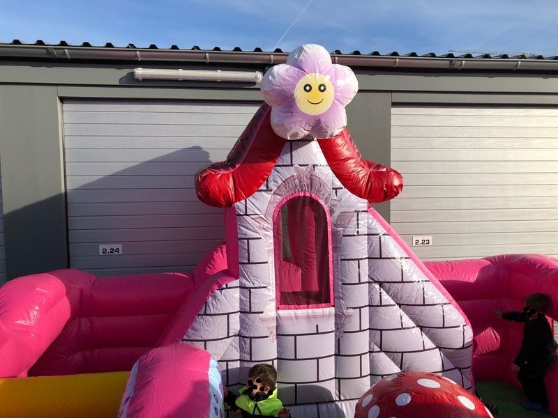 Einhorn Playcenter Hüpfburg mieten Verleih Kindergeburtstag in Fernwald