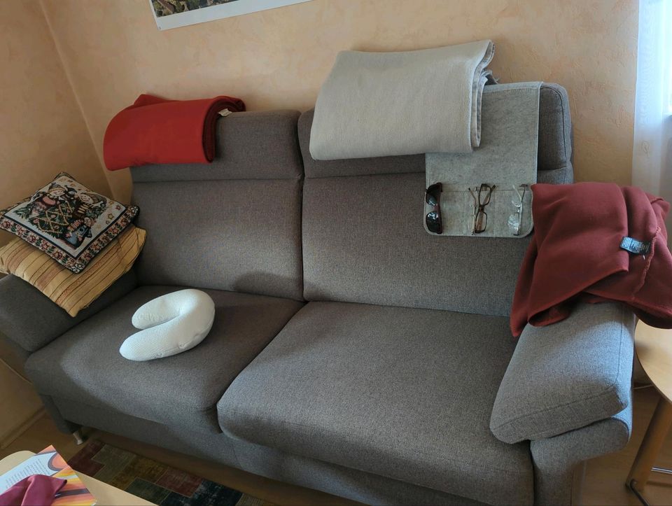 1 Sofa und 1 Sessel in Cölbe