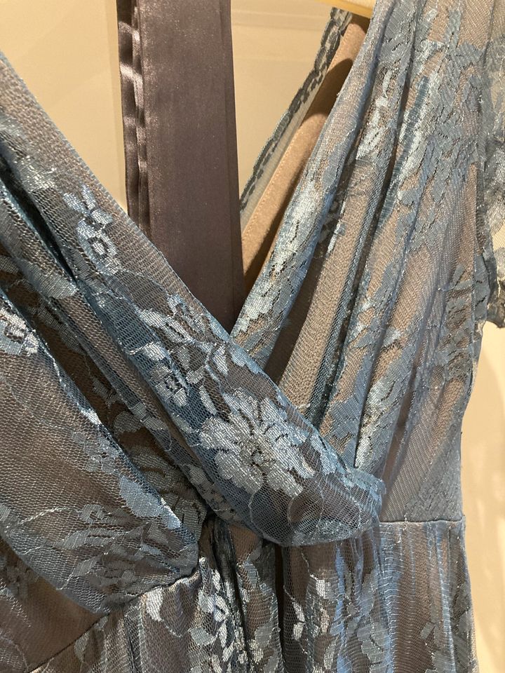 Schickes Umstandskleid von Tiffany Rose in Südlohn