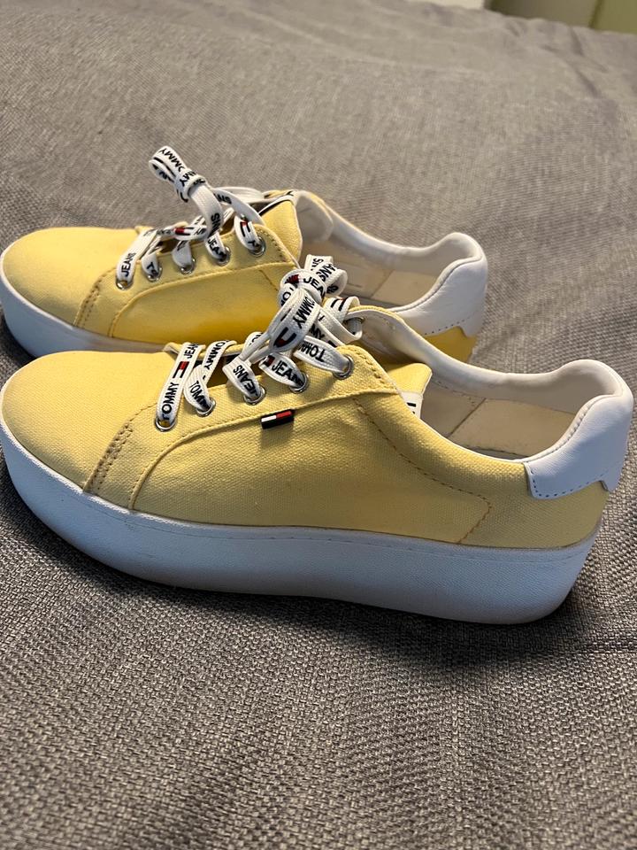 TOMMY JEANS (Hilfiger) Plateau-Sneaker Gelb, 39, Stoff,fast neu in Hamburg