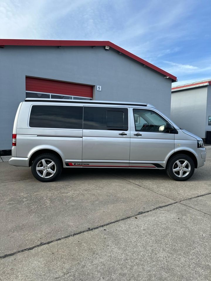 VW T5 2.0 TDI 4x4 140PS Offroad  Camper Aufstelldach Solar Autark in Leipzig