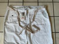 Bermuda Hose 3/4 weiß SOCCX Neu Gr. 44 Sachsen - Bernsbach  Vorschau