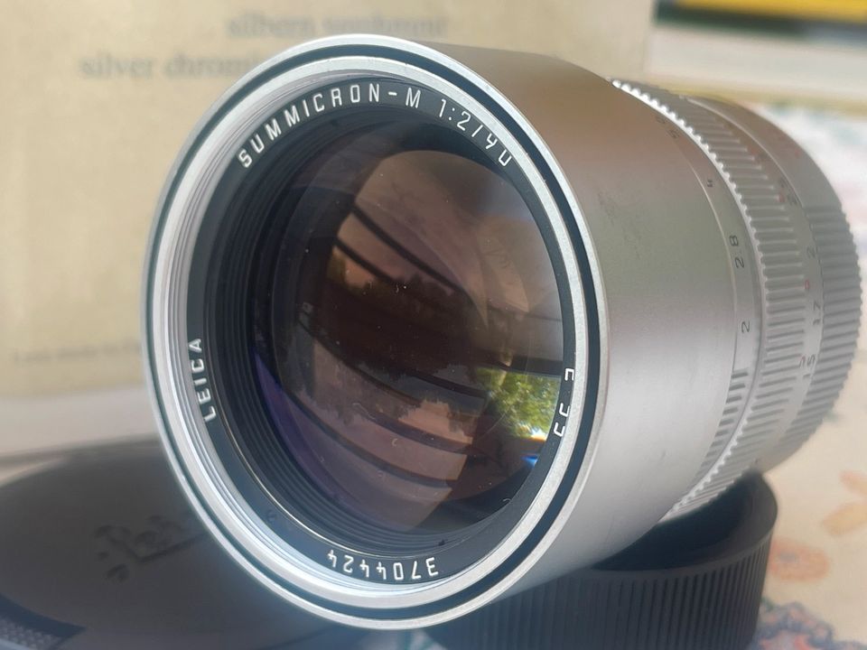 Leica Summicron M 1:2/90mm Silbern Verchromt in OVP in München