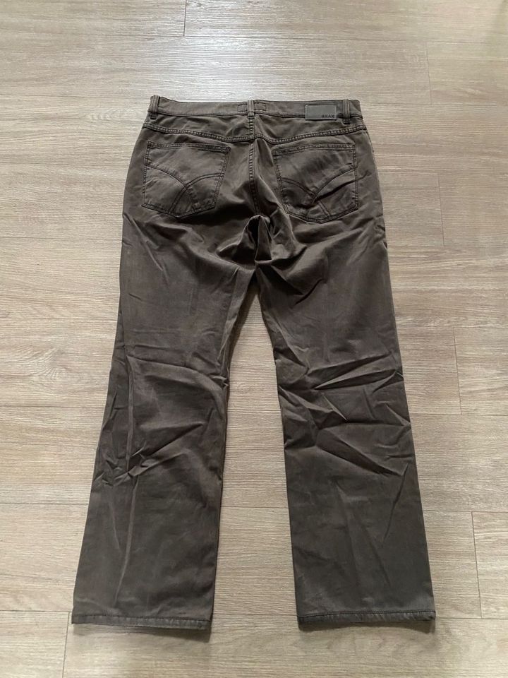 4 Brax & Wrangler Herren Hosen Jeans Cord Texas Stretch Gr. 34/30 in Gelsenkirchen