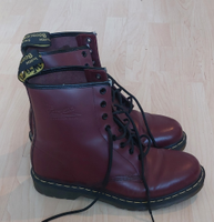 Dr. Martens 44. 1460 Cherry Mitte - Gesundbrunnen Vorschau