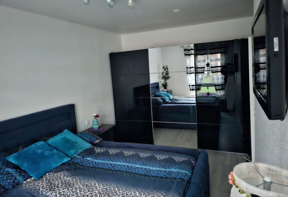 Modernisierte 3 Zimmer Wohnung mit Balkon und Einbauküche Garbsen in Garbsen