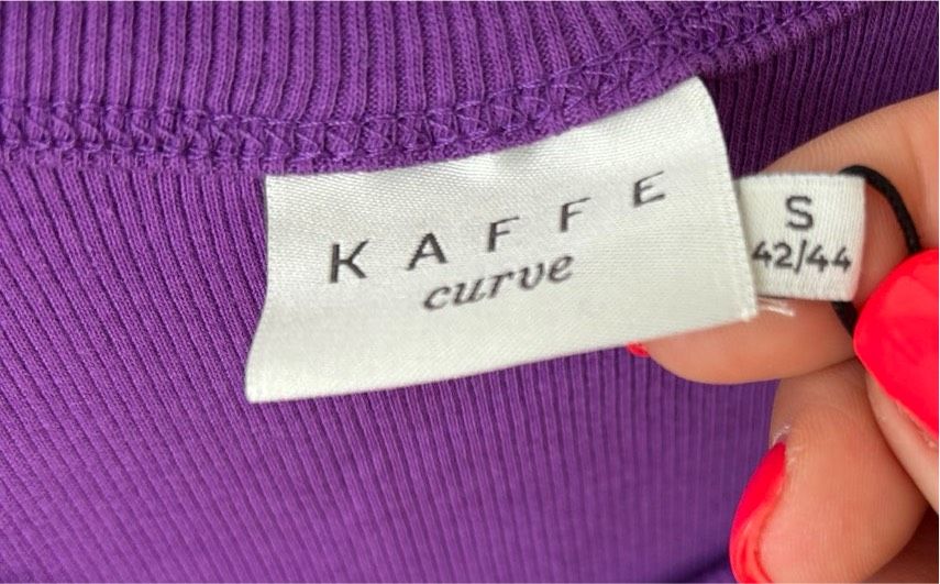 DAMEN / NEU mit Etikett - Tank-Top Shirt lila Kaffe Curve S 42/44 in Köln