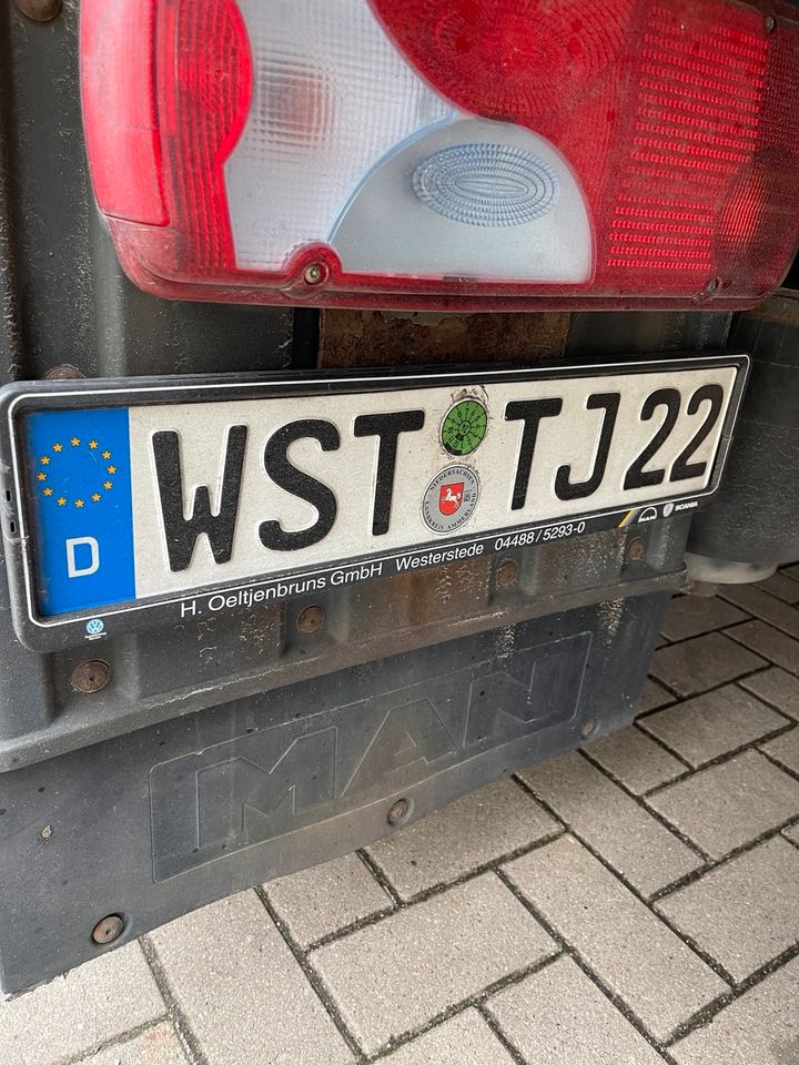 MAN 8220 Sattelzugmaschine & Auflieger in Westerstede