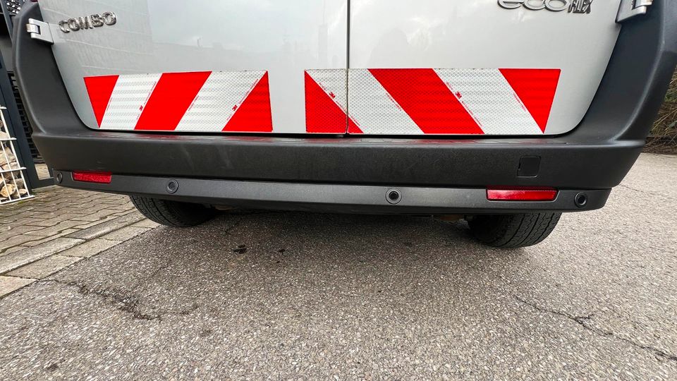 Opel Combo 1.3 CTDi Transporter, Alu-Werkstattschränke, Kasten in Hagen