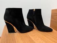 Chloé Morella Ankleboots / Boots / Velours / schwarz / gold / 39 Nordrhein-Westfalen - Unna Vorschau