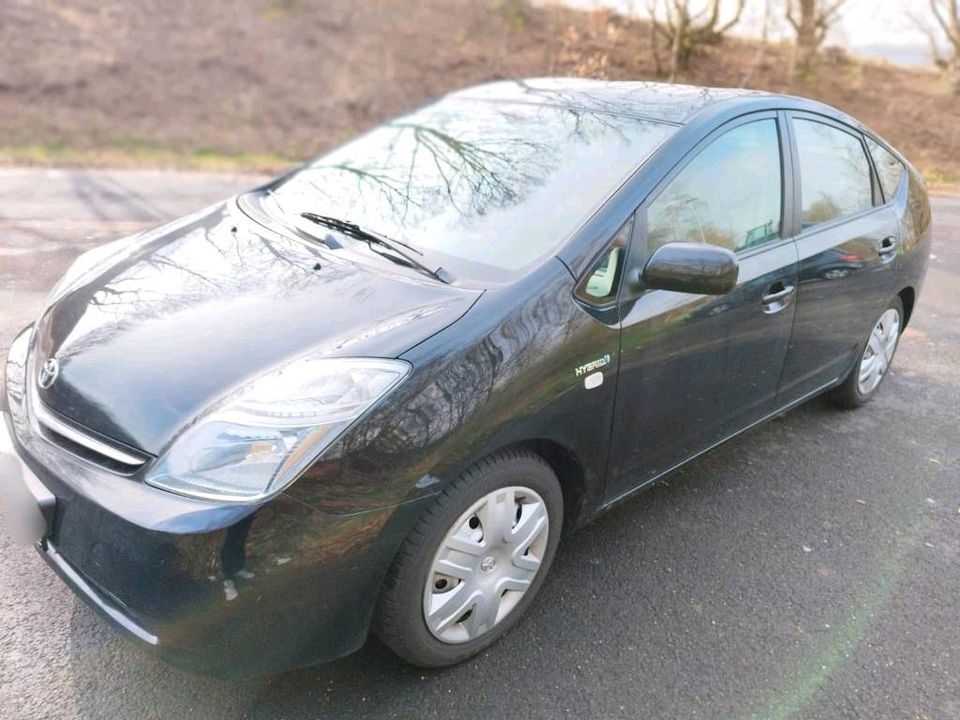 Toyota Prius 1.5 Hybrid. in Fulda