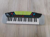 Batteriebetriebenes Kinder Keyboard von Simba Hessen - Mörfelden-Walldorf Vorschau