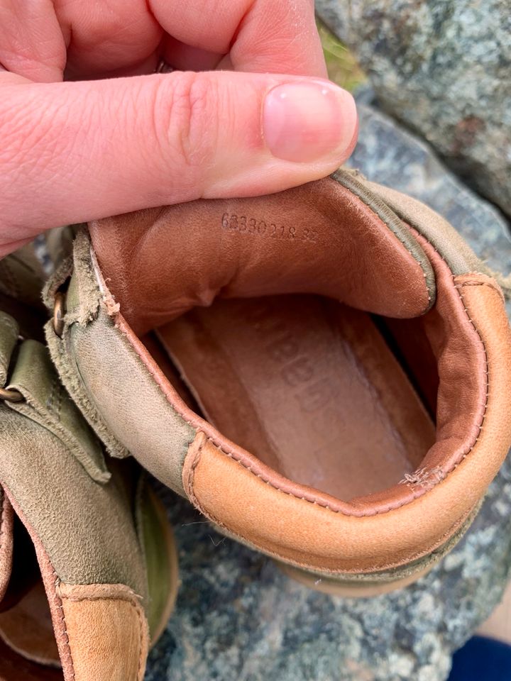 BISGAARD Halbschuhe Klett Stern oliv khaki grün Gr. 31/32 in Glauchau