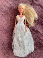 Barbie in Hochzeitskleid. Nürnberg (Mittelfr) - Aussenstadt-Sued Vorschau