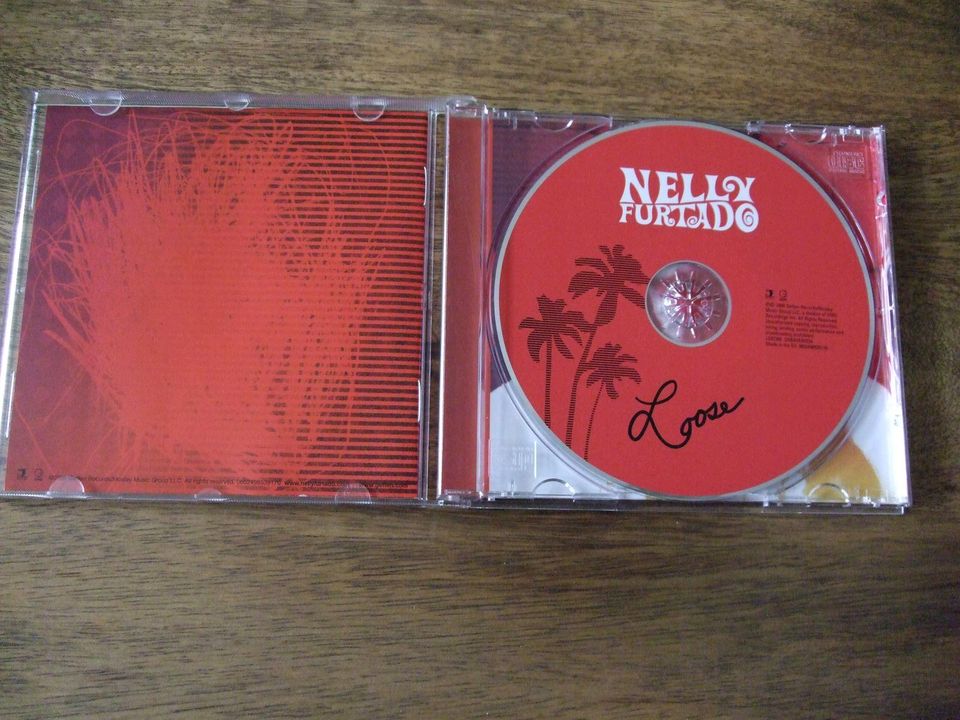 NELLY FURTADO 2 CD Alben "Loose & Folklore" 2006/2003 in Rostock
