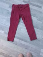 True Religion Jeans Casey Gr. 32 bordeaux cropped w neu Nordrhein-Westfalen - Leverkusen Vorschau