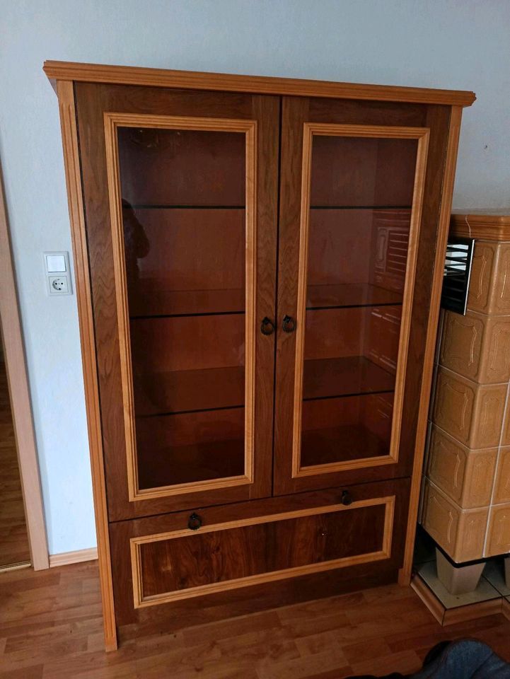 Schrank Vitrine Holz Sideboard Wohnzimmer Tischlerarbeit in Chemnitz